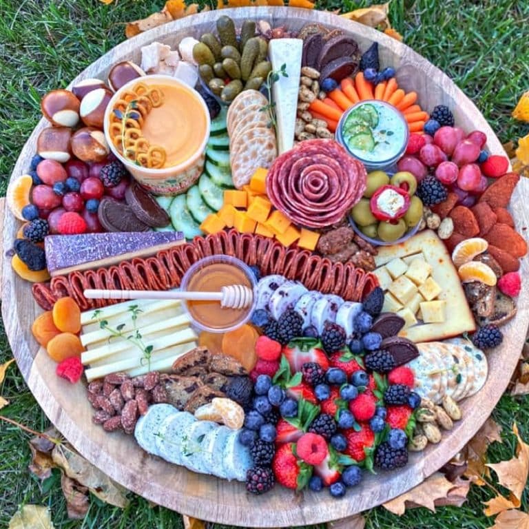 charcuterie board kenosha, custom charcutrie pleasant prairie